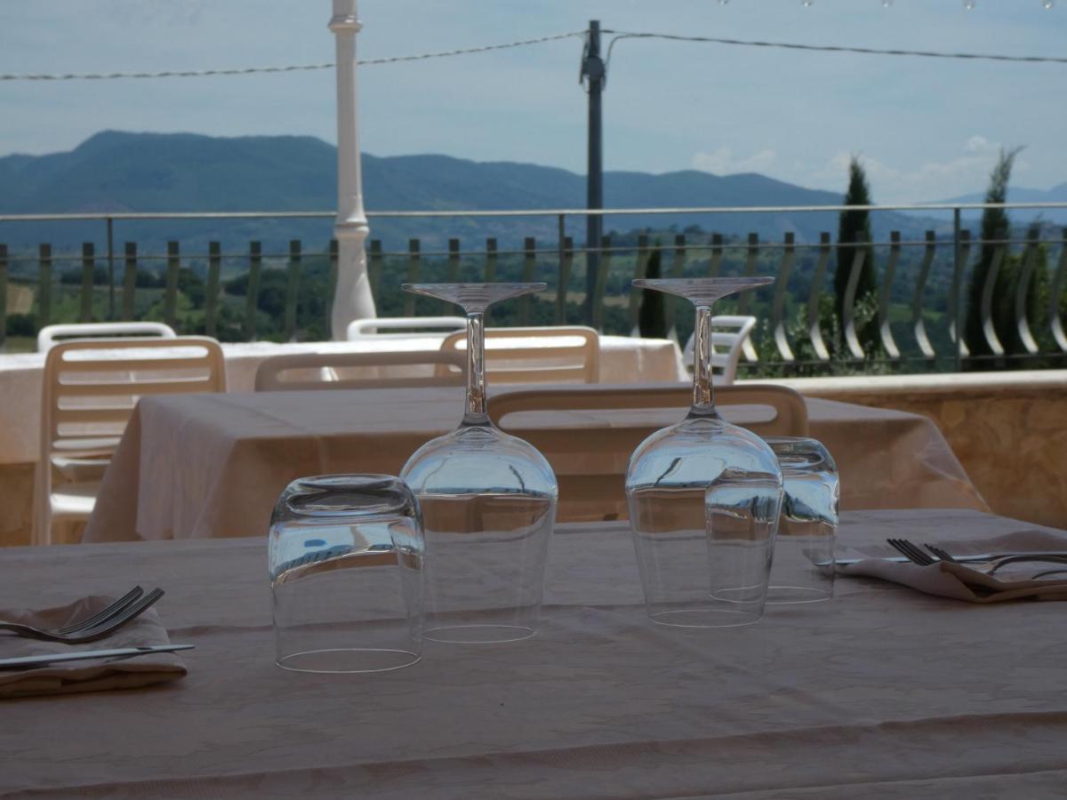 I Due Melograni Agriresort Tarano 外观 照片