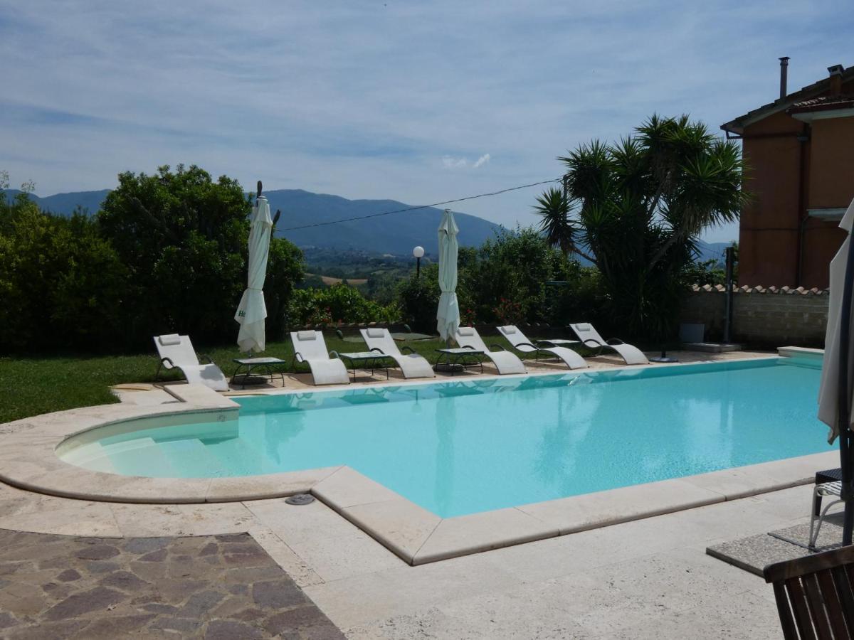 I Due Melograni Agriresort Tarano 外观 照片